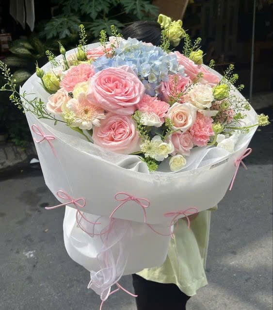 Bó Hoa Tươi Xinh - HCM0177