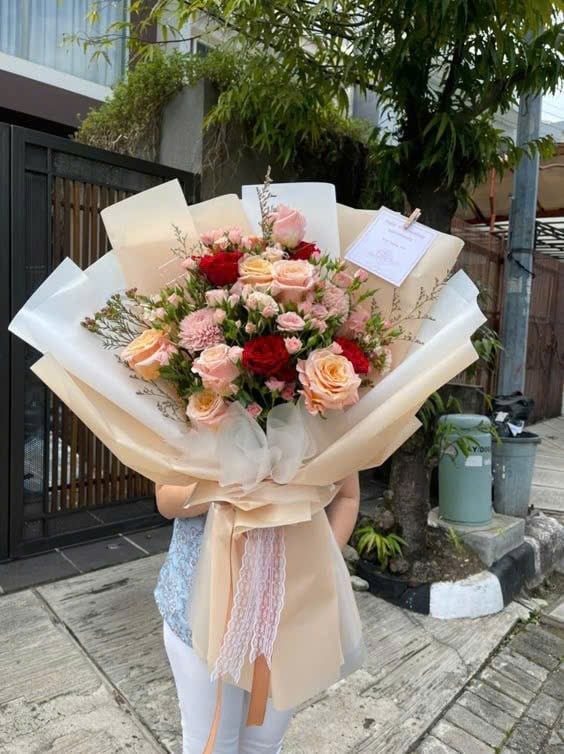 Bó Hoa Tươi Xinh - HCM0193