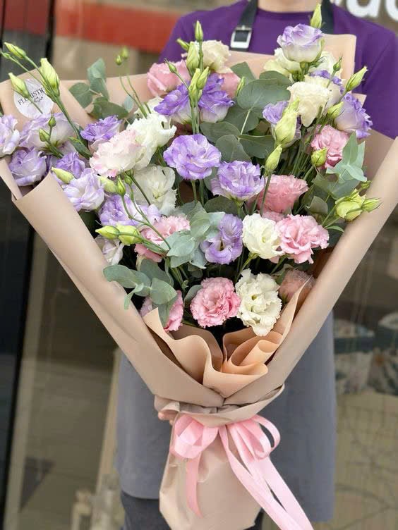 Bó Nhẹ Nhàng Sắc Hoa - HCM0223
